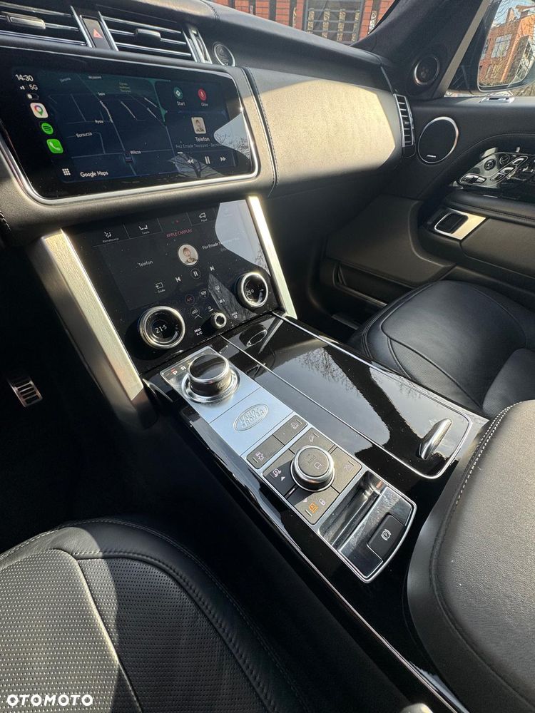 Land Rover Range Rover D300 Autobiography - 15