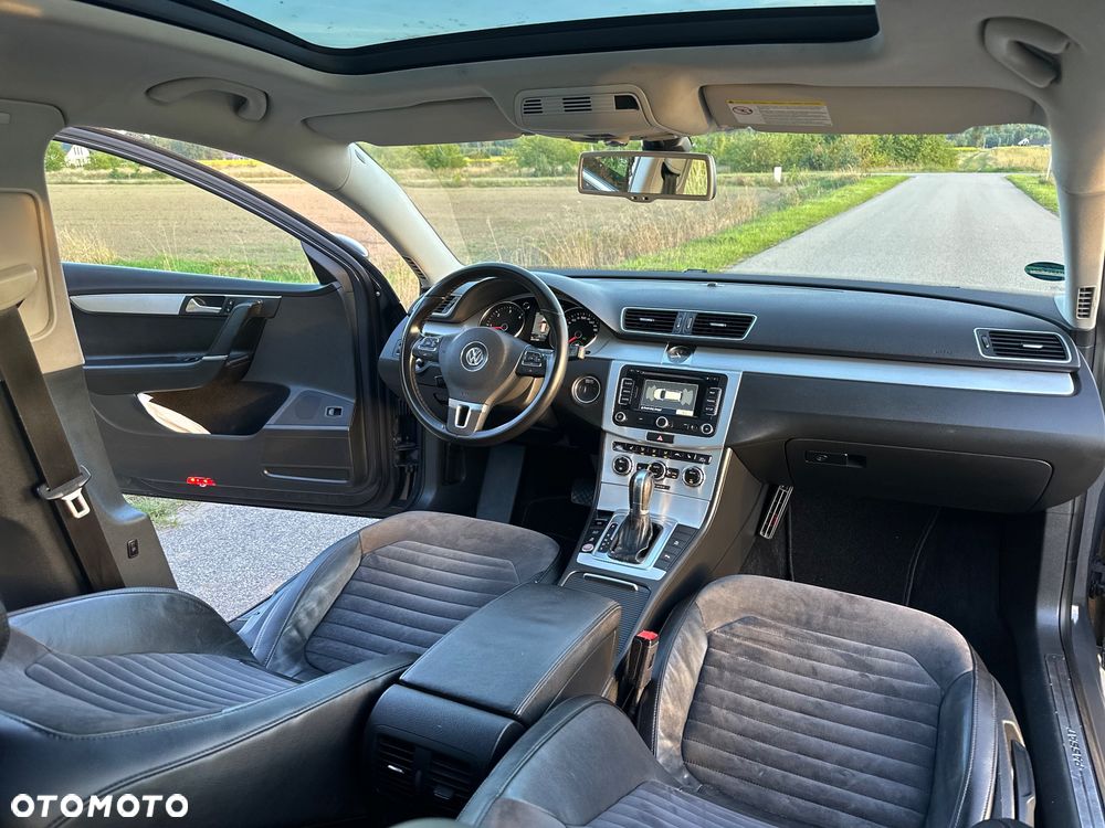Volkswagen Passat 2.0 TDI DSG BlueMotion Technology Highline - 34