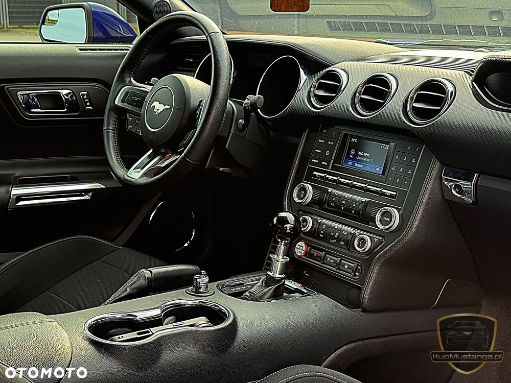 Ford Mustang - 10