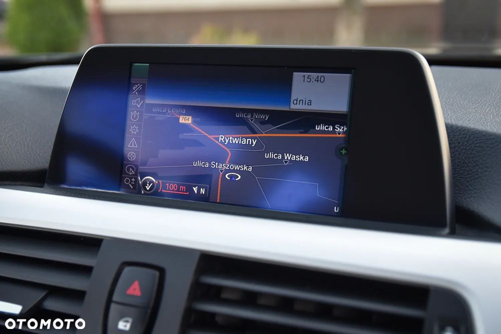 BMW Seria 3 318d - 37