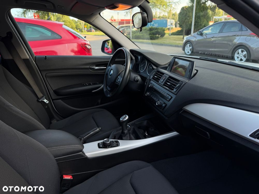 BMW Seria 1 116i Sport Line - 36
