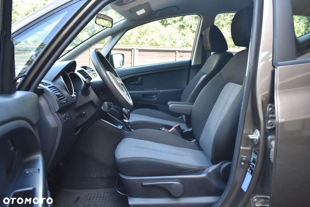 Kia Venga 1.4 CVVT ISG Vision - 12