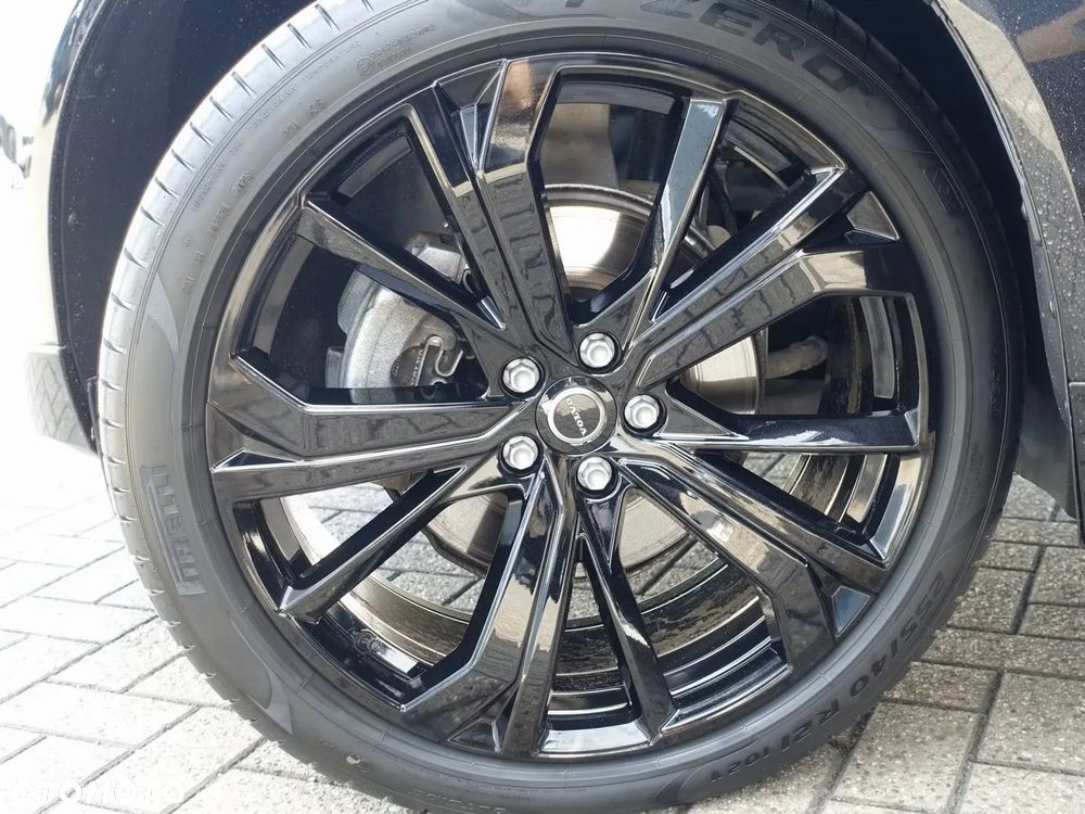 Volvo XC 60 B5 B AWD Plus Black Edition - 8