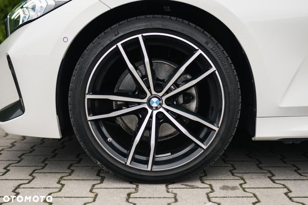 BMW Seria 3 - 41