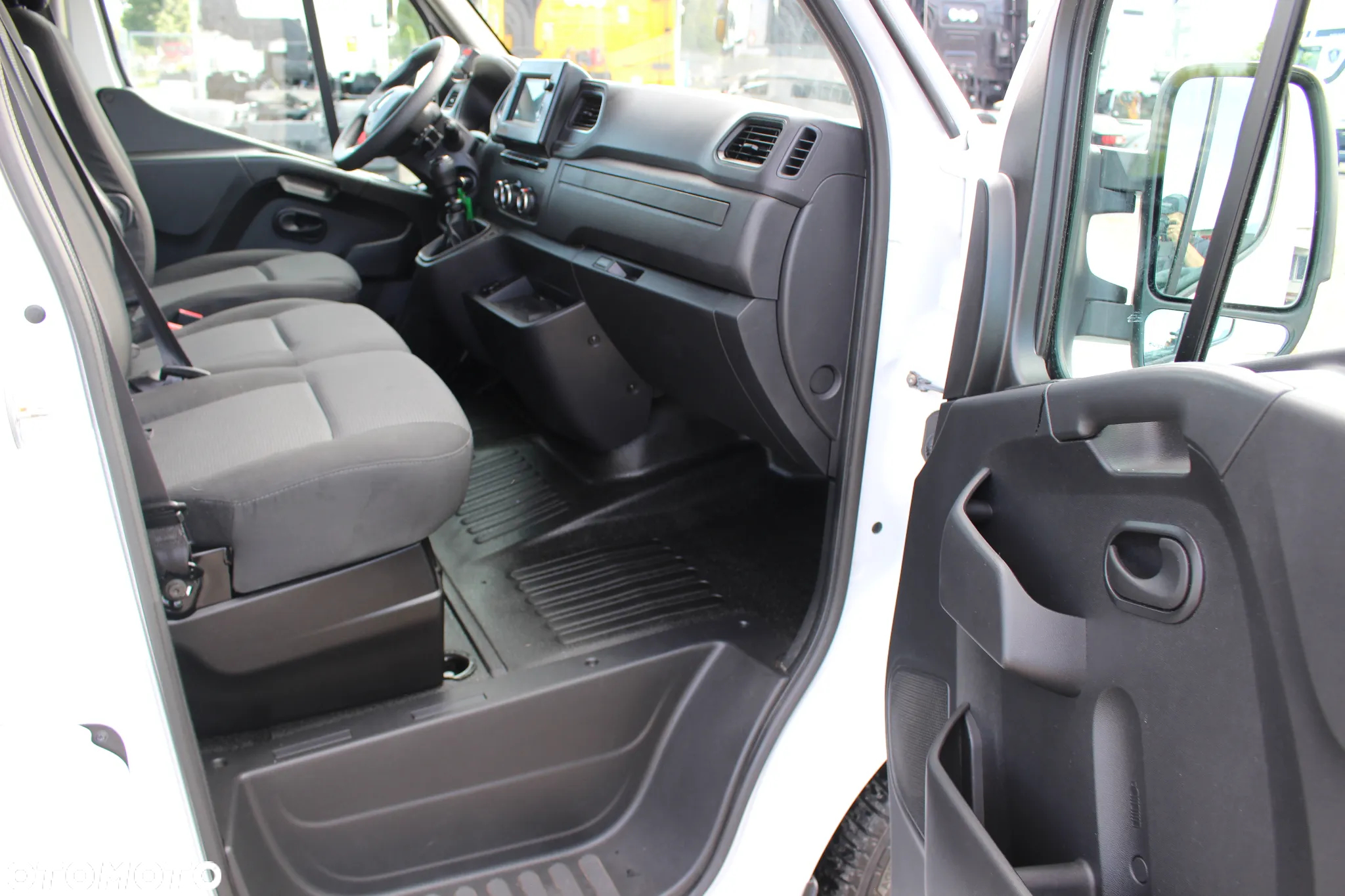 Renault MASTER 2.3 DCI*145 KM* CHŁODNIA/ AGREGAT CARRIER / L3H2 / 2 KOMORY / GPS / SERWIS FR / IDEALNY STAN / IGŁA / - 22