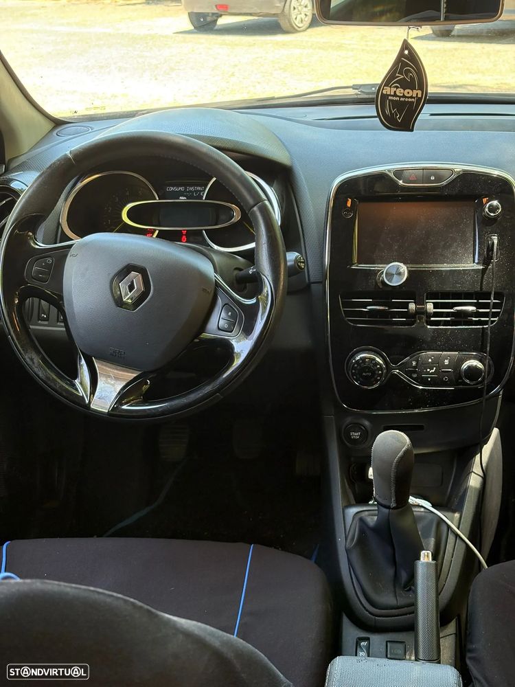 Renault Clio - 5