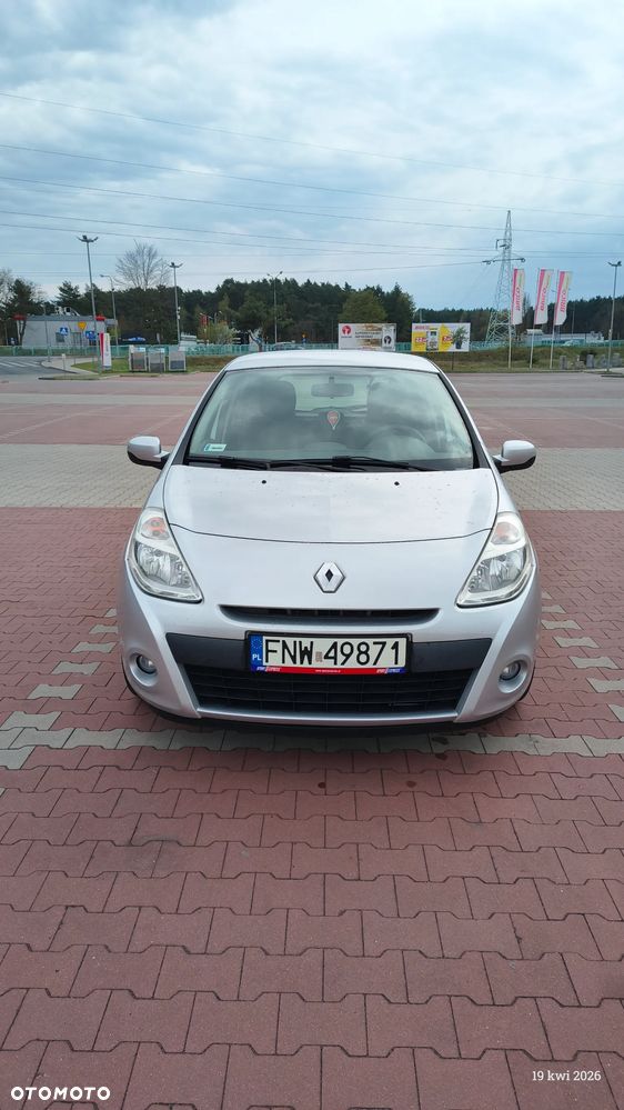 Renault Clio - 11