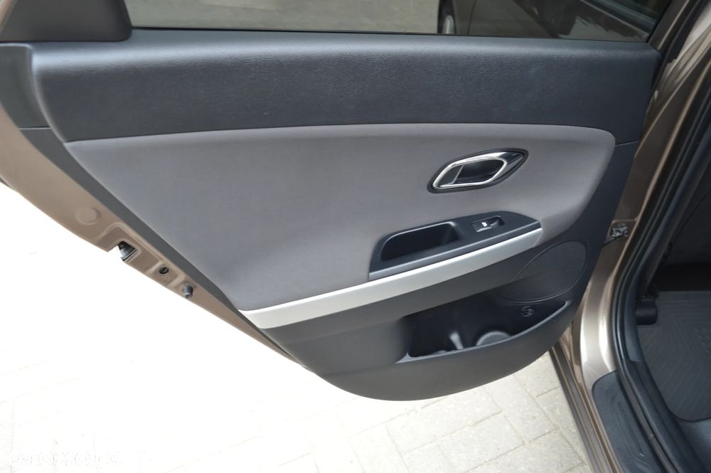 Kia Ceed 1.6 GDI Edition 7 - 15