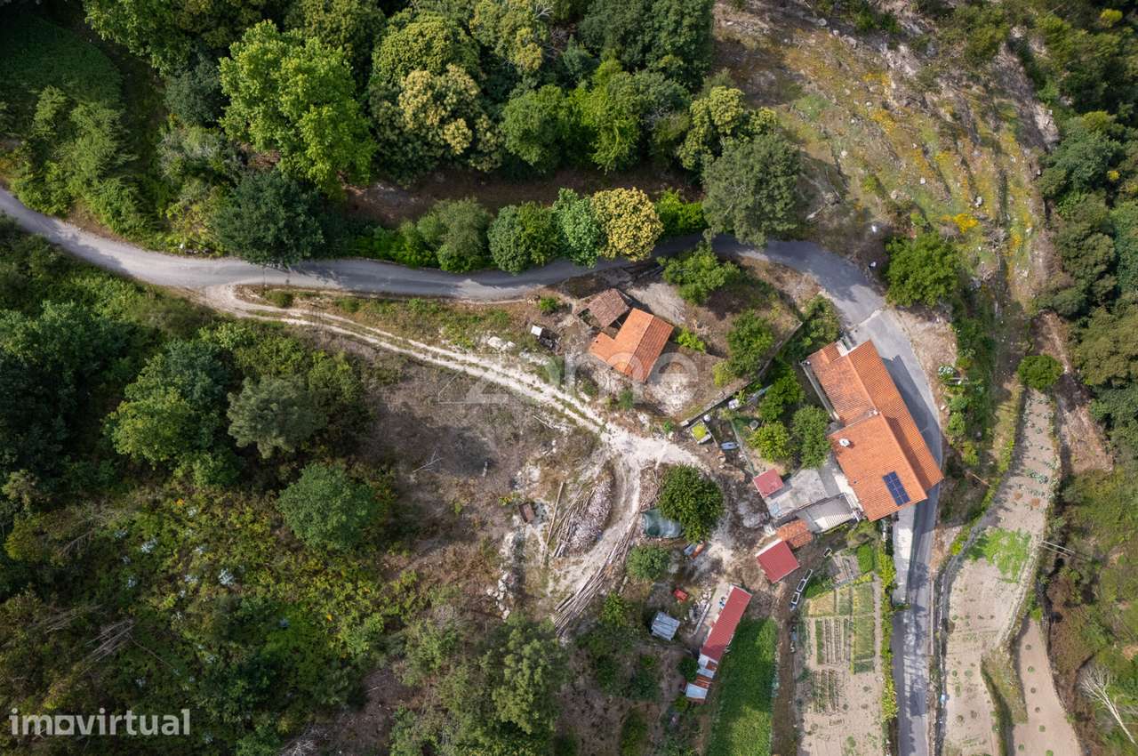 Moradia em Pedra para Restauro com Vista para o Rio do Ermal – Viei... - Grande imagem: 5/12