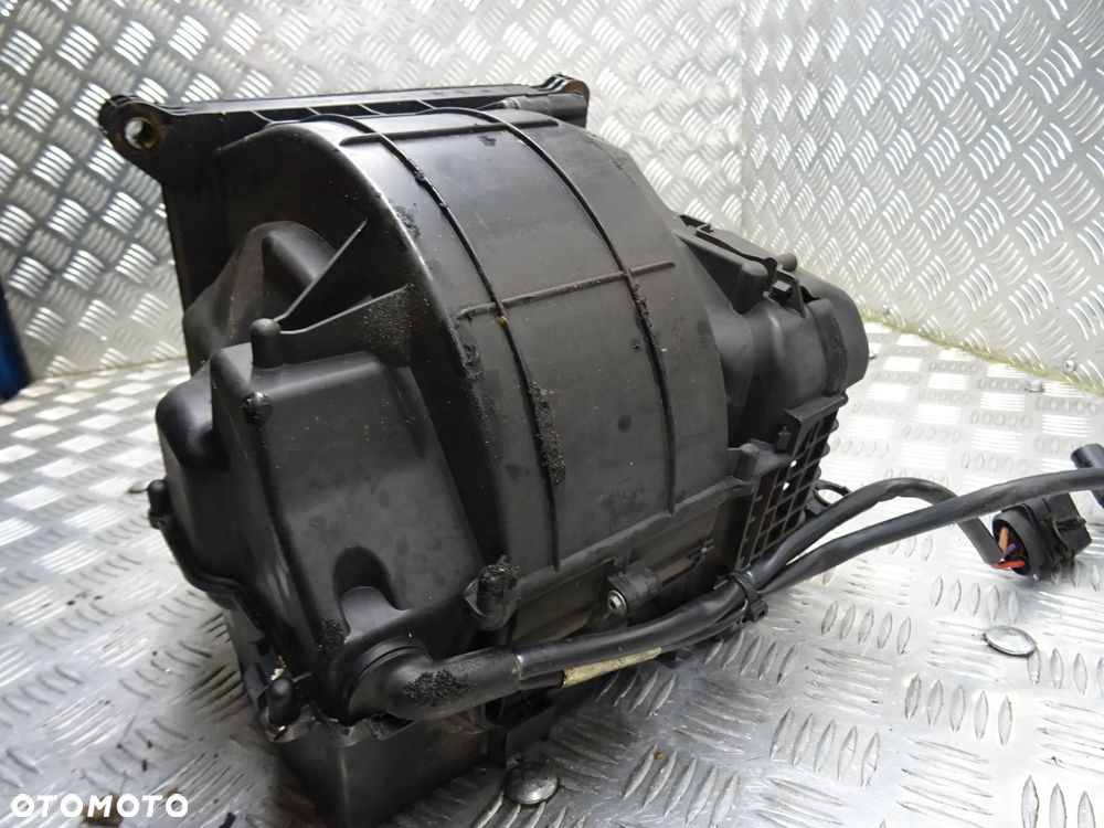 AUDI A6 C6 KOMBI 04-07 4.2 V8 NAGRZEWNICA 4F0820155E - 5