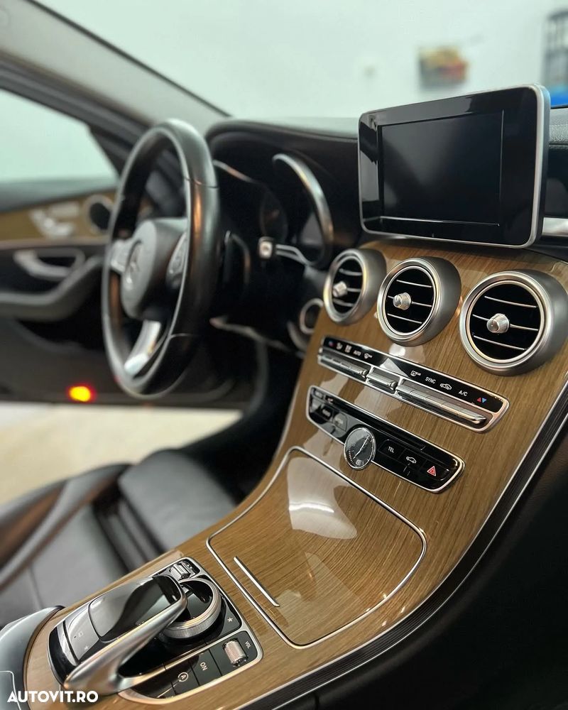 Mercedes-Benz C 220 (BlueTEC) d 7G-TRONIC AMG Line - 7