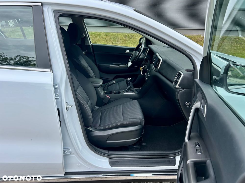 Kia Sportage 1.6 T-GDI 2WD VISION - 17