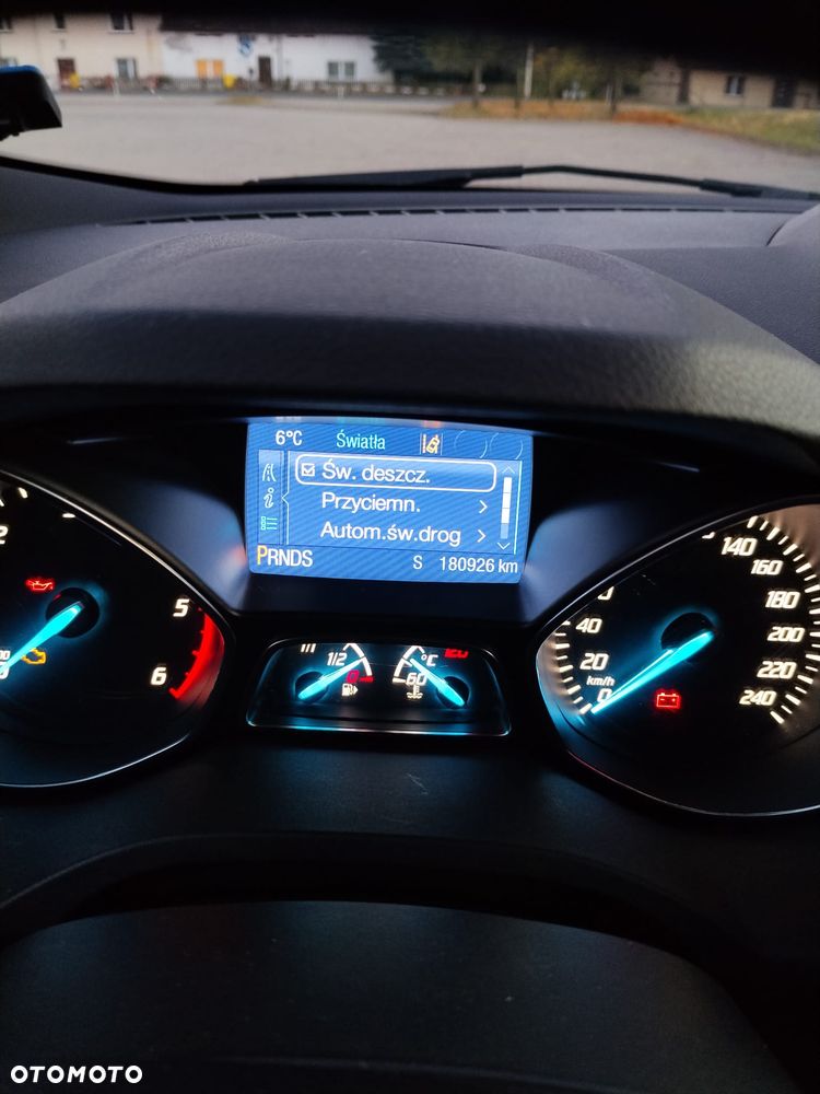 Ford Kuga - 21