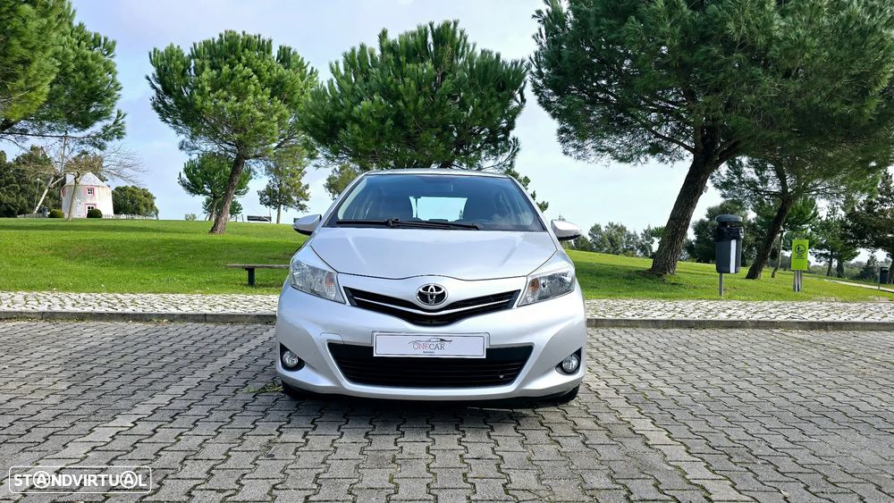 Toyota Yaris 1.33 VVT-i Comfort+P.Style - 2