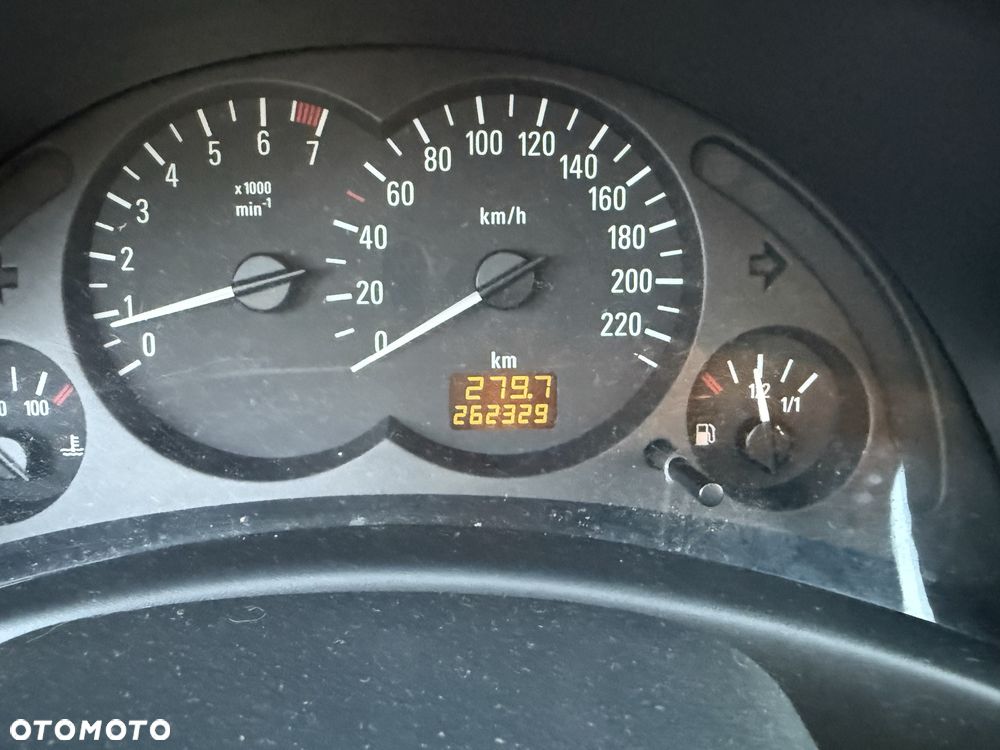Opel Corsa - 6