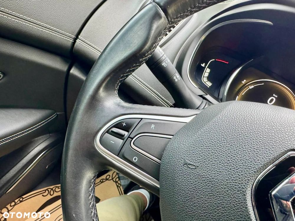 Renault Scenic ENERGY TCe 130 BOSE EDITION - 21