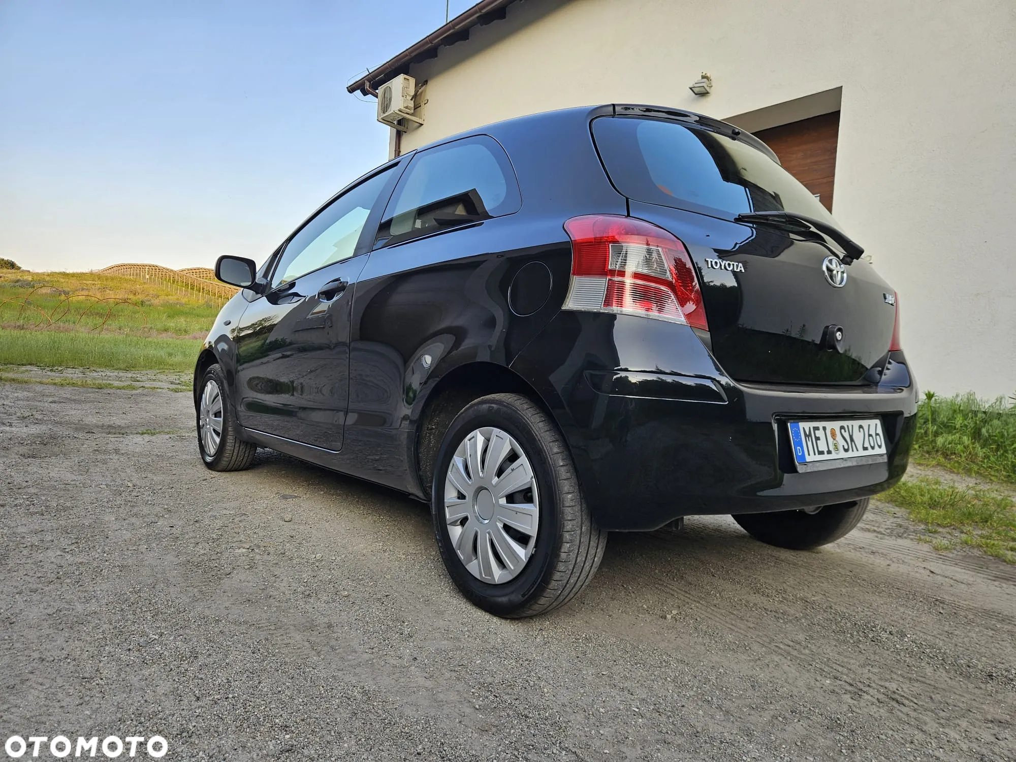 Toyota Yaris 1.0 Active - 26