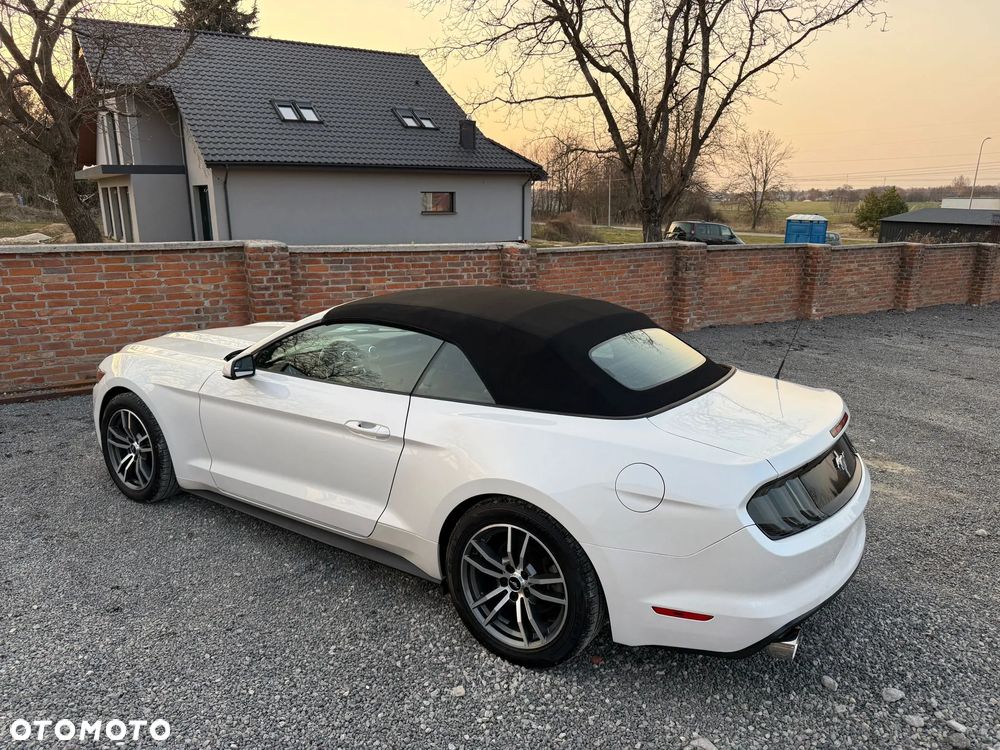 Ford Mustang 3.7 V6 - 10