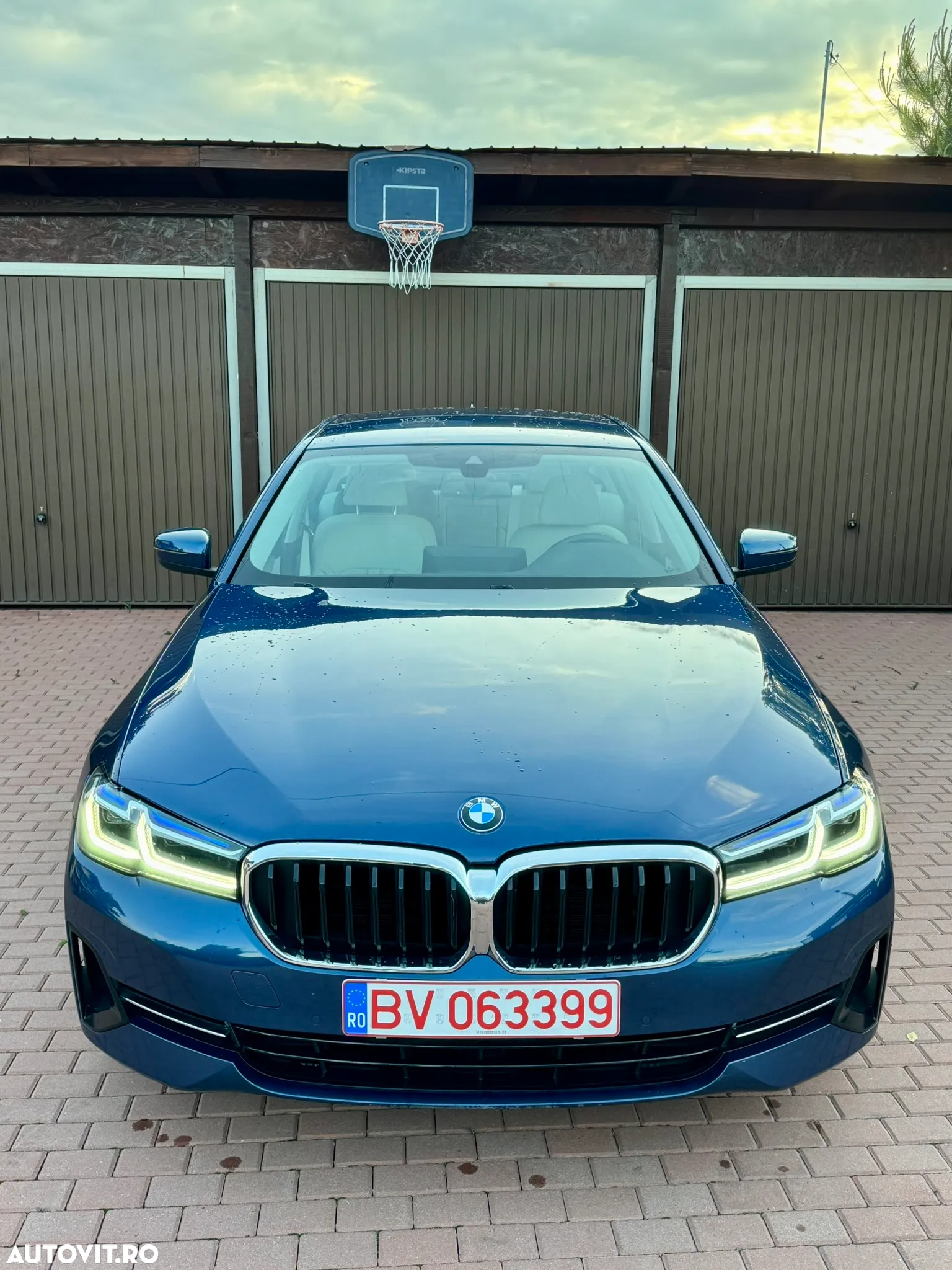 BMW Seria 5 520i AT MHEV - 2