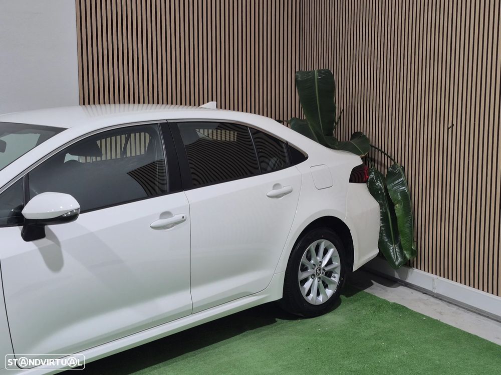 Toyota Corolla - 4