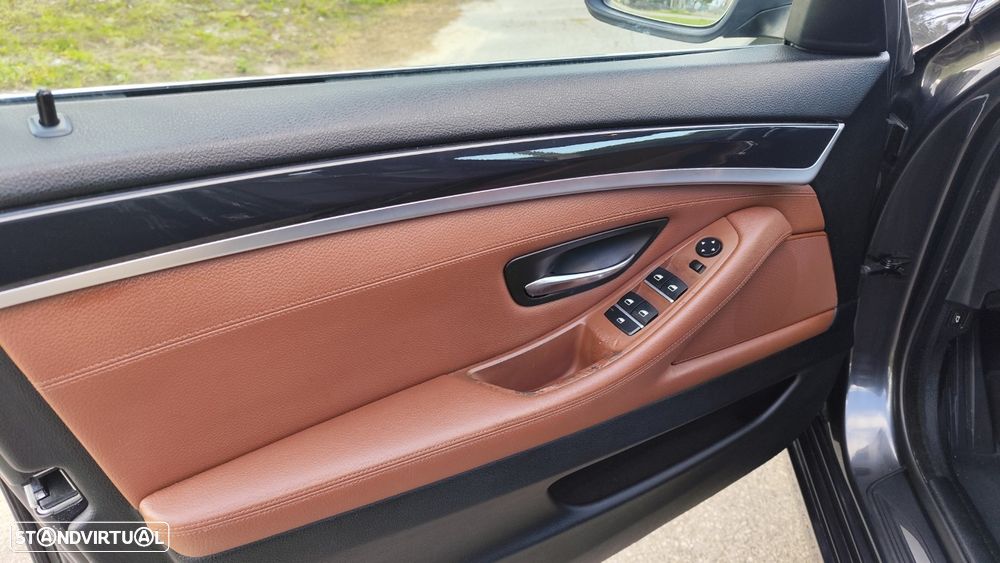 BMW 525 d Line Luxury Auto - 10