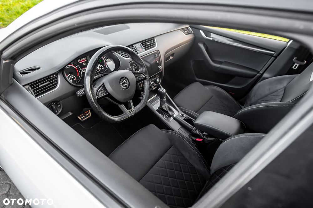 Skoda Octavia 2.0 TSI DSG RS 230 - 6