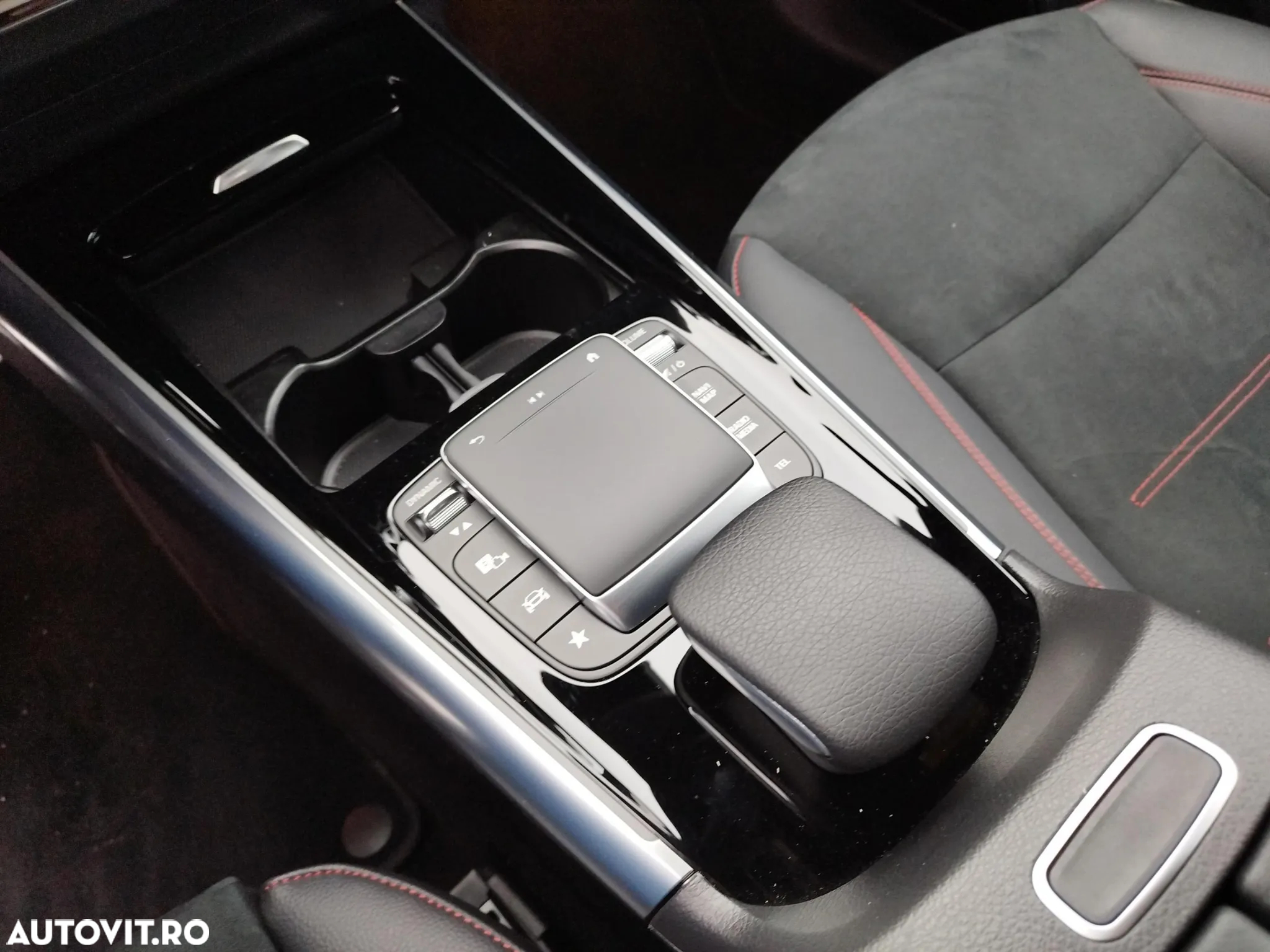 Mercedes-Benz GLA 200 4Matic 8G-DCT AMG Line - 20