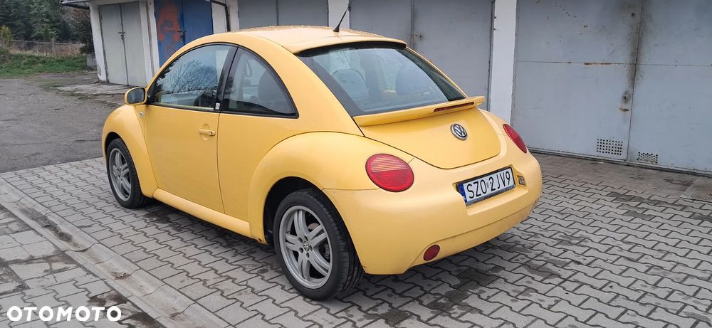 Volkswagen New Beetle - 7