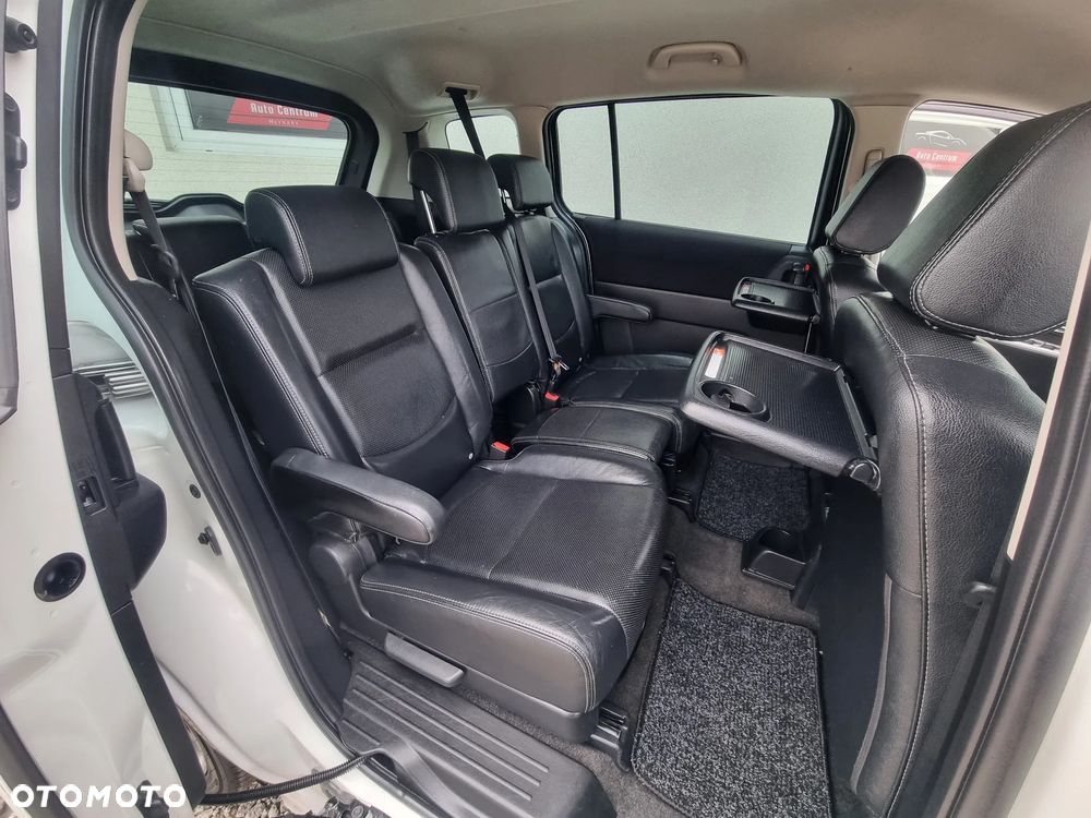 Mazda 5 2.0 Exclusive + - 14