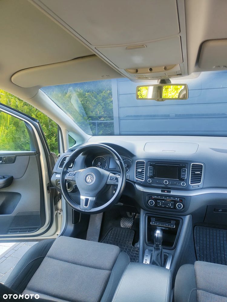 Volkswagen Sharan 2.0 TDI Highline DSG - 26