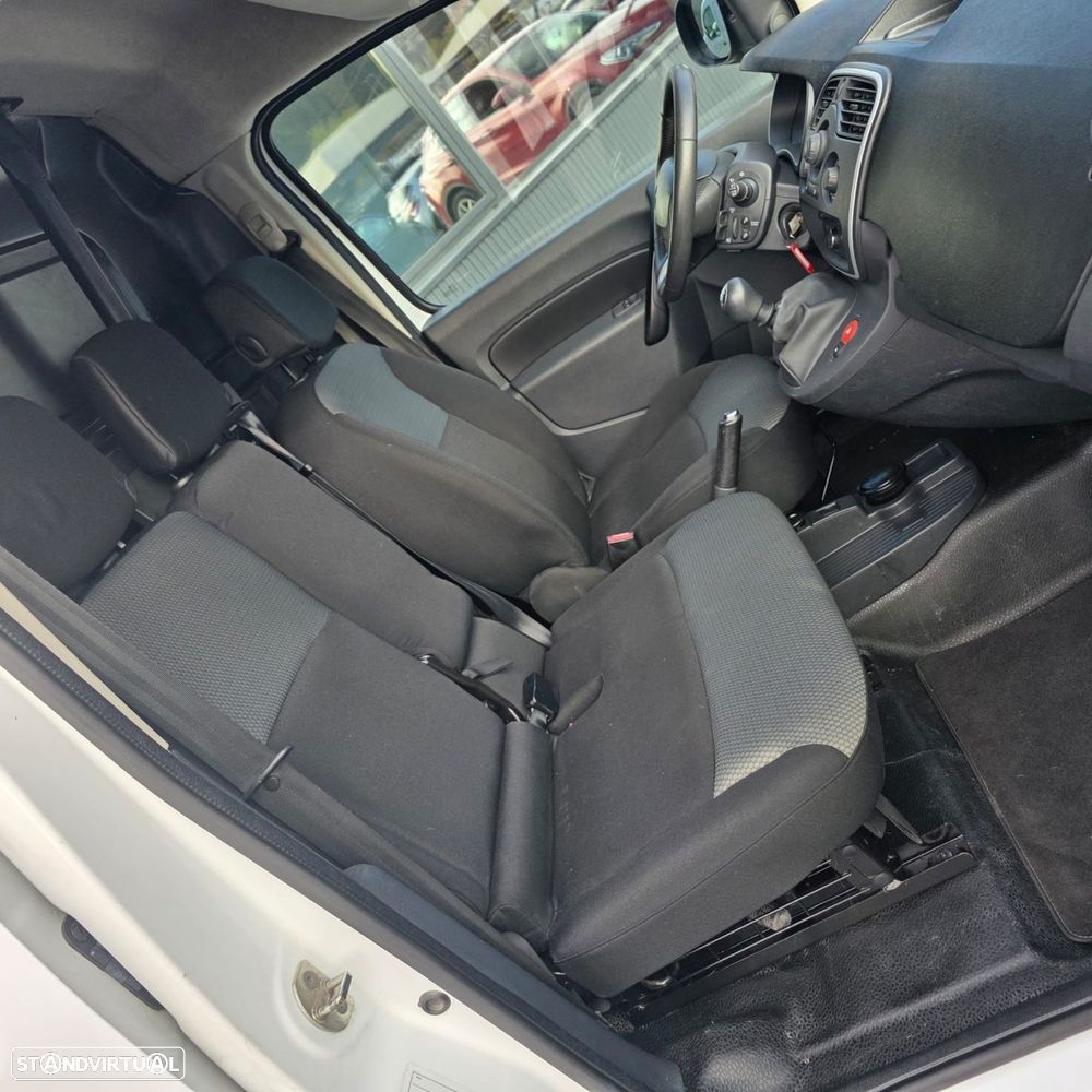 Renault Kangoo 1.5 dCi Maxi Business S/S 3L - 27