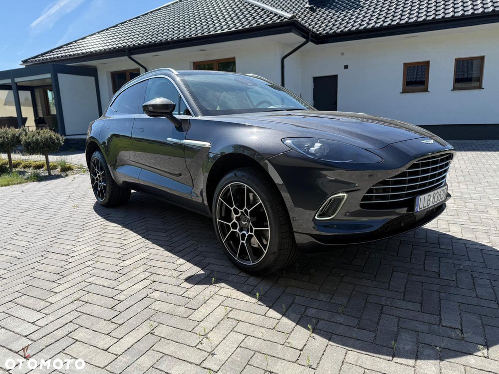 Aston Martin DBX - 2