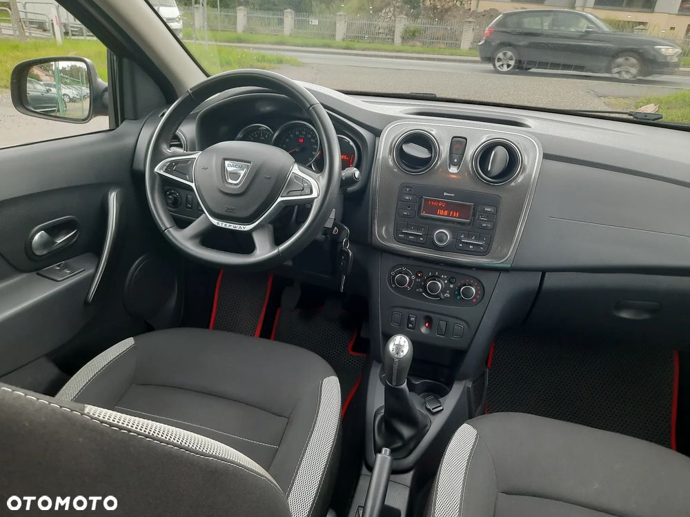 Dacia Sandero Stepway 0.9 TCe Laureate S&S - 19