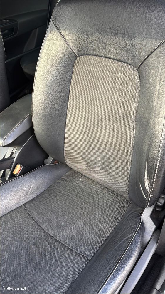 Kia Ceed SW 1.6 CRDi EX - 10