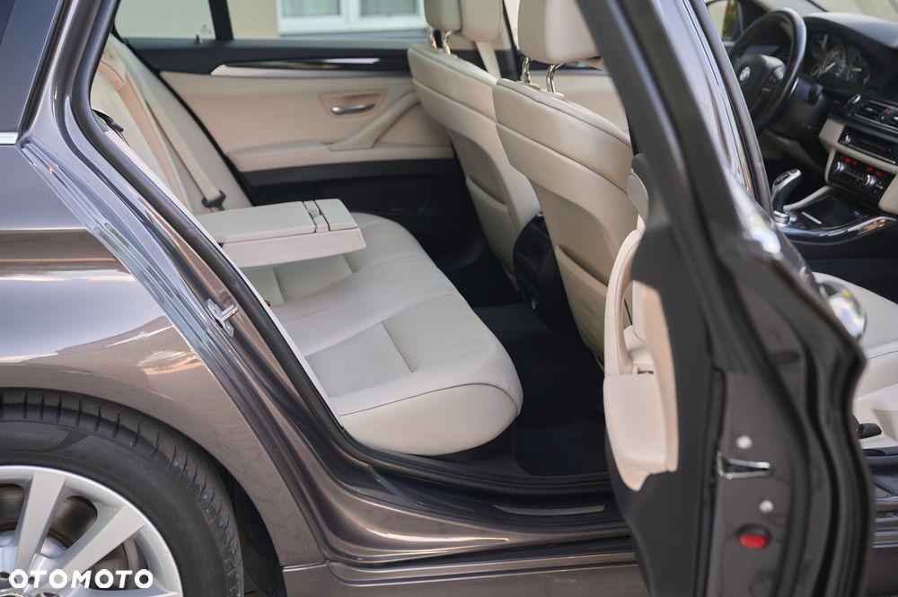 BMW Seria 5 520d - 8