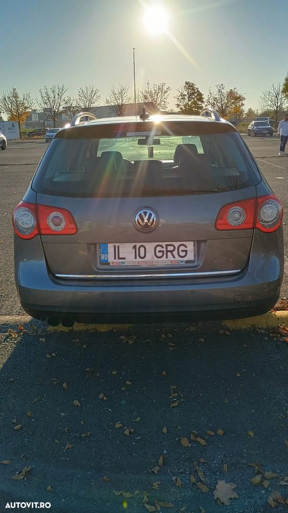 Volkswagen Passat - 4