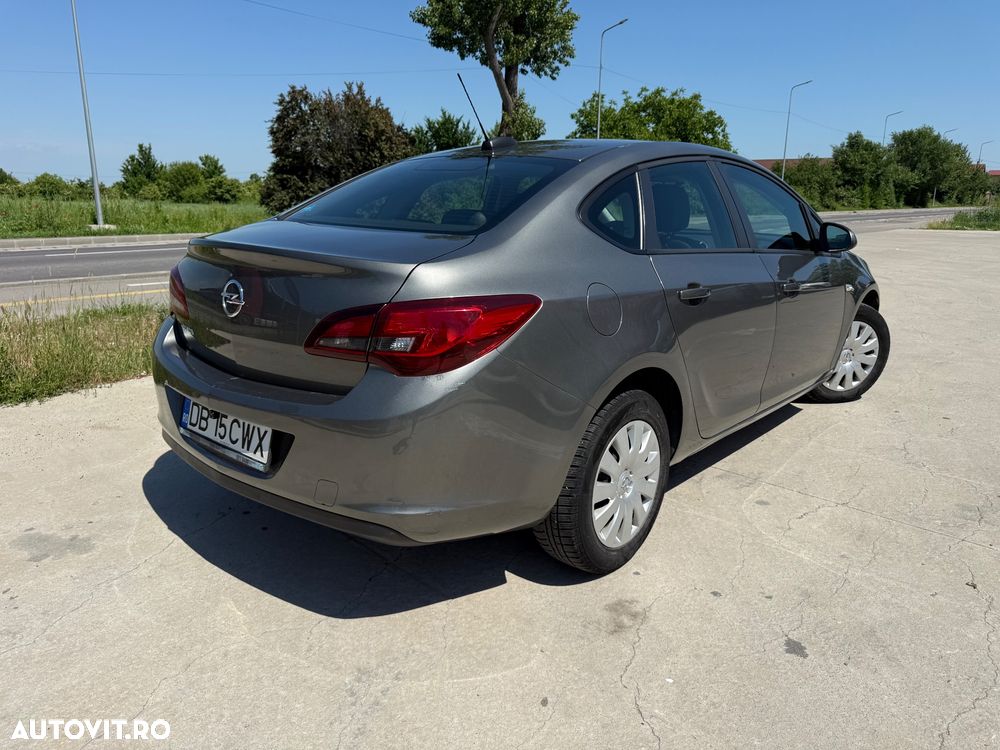 Opel Astra - 10