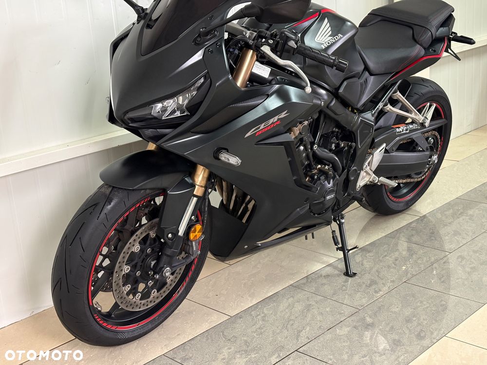 Honda CBR - 11