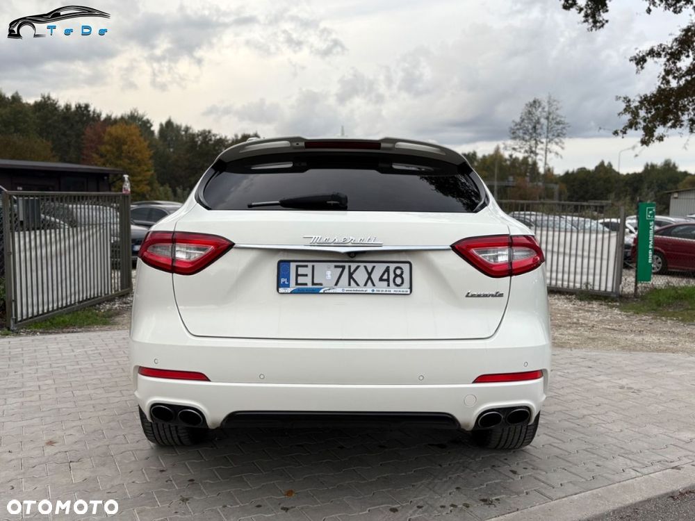 Maserati Levante S Granlusso - 14