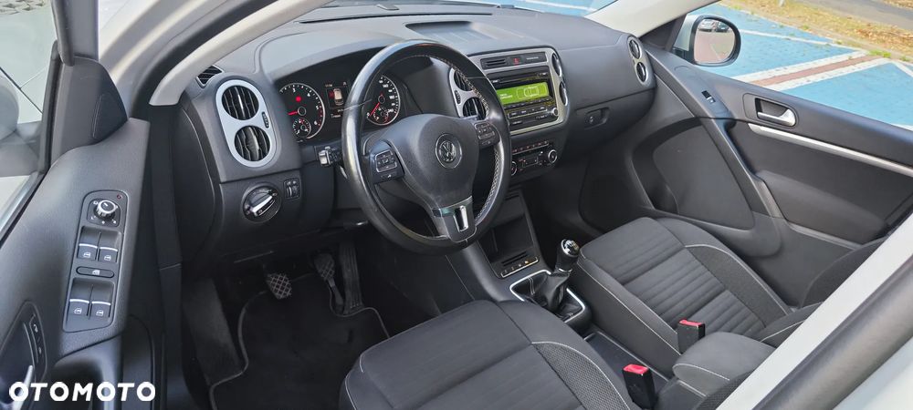 Volkswagen Tiguan 2.0 TDI DPF BlueMotion Technology Sport & Style - 13