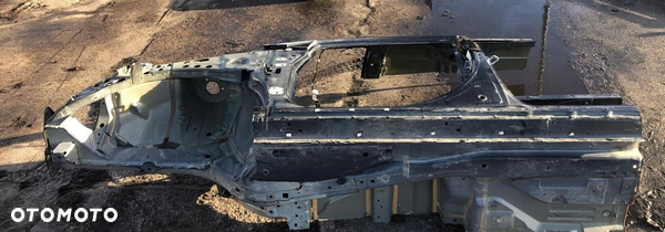 ćwiartka przód przednia lewa próg słupek CHRYSLER PACIFICA 2016-
