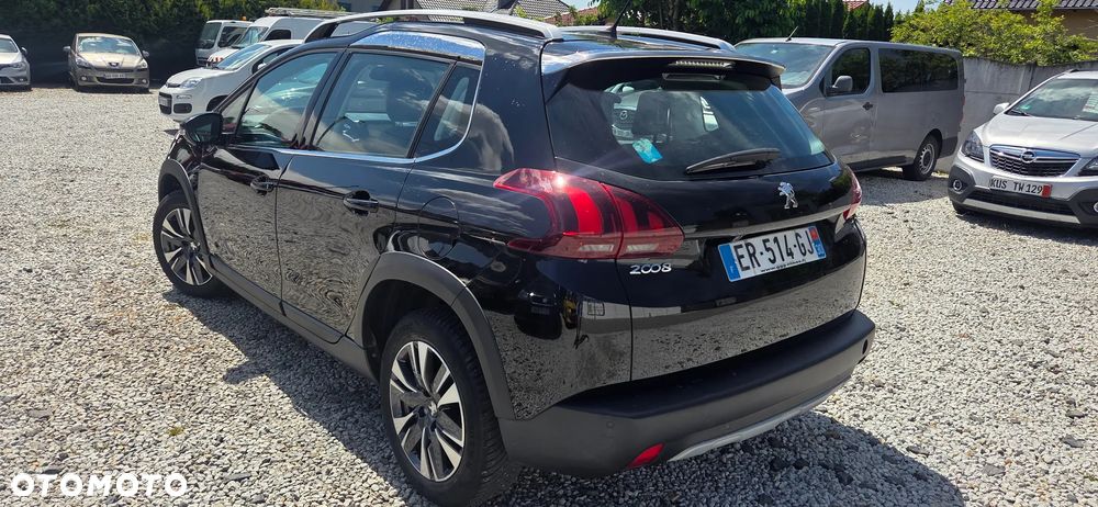 Peugeot 2008 1.2 Pure Tech Allure S&S EAT6 - 17