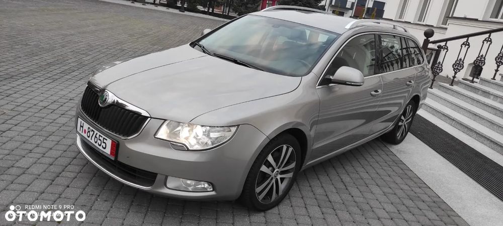 Skoda Superb 2.0 TDI Comfort DSG - 1