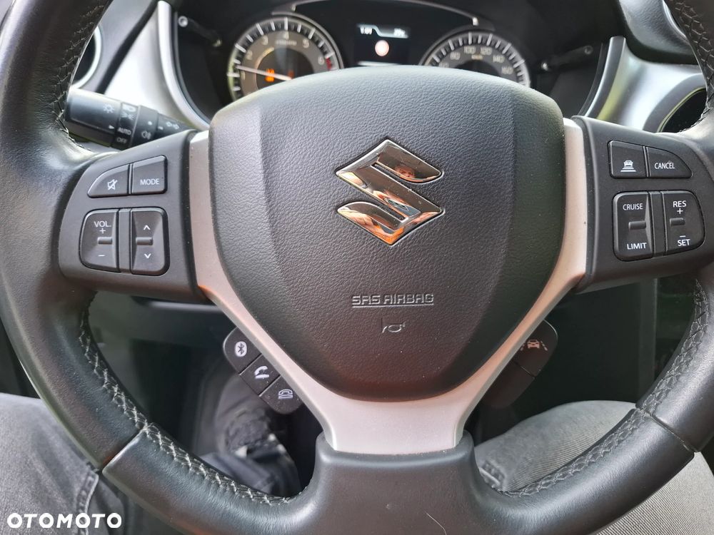 Suzuki Vitara - 25