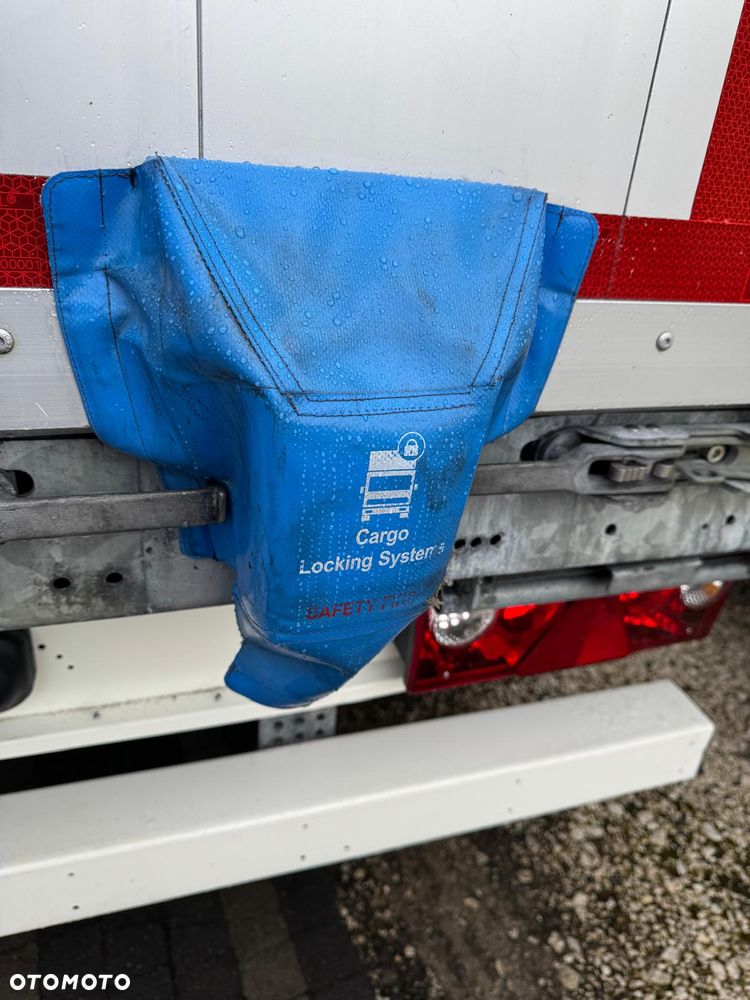 Schmitz Cargobull VARIOS- naczepa typu standard lub mega Dach podnoszony regulowany 10 sztuk Sprzedam. Koła 385/55R22,5 - 11