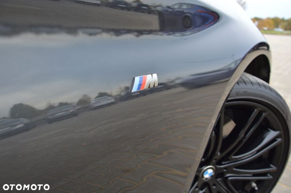 BMW Seria 5 M550i xDrive sport - 10