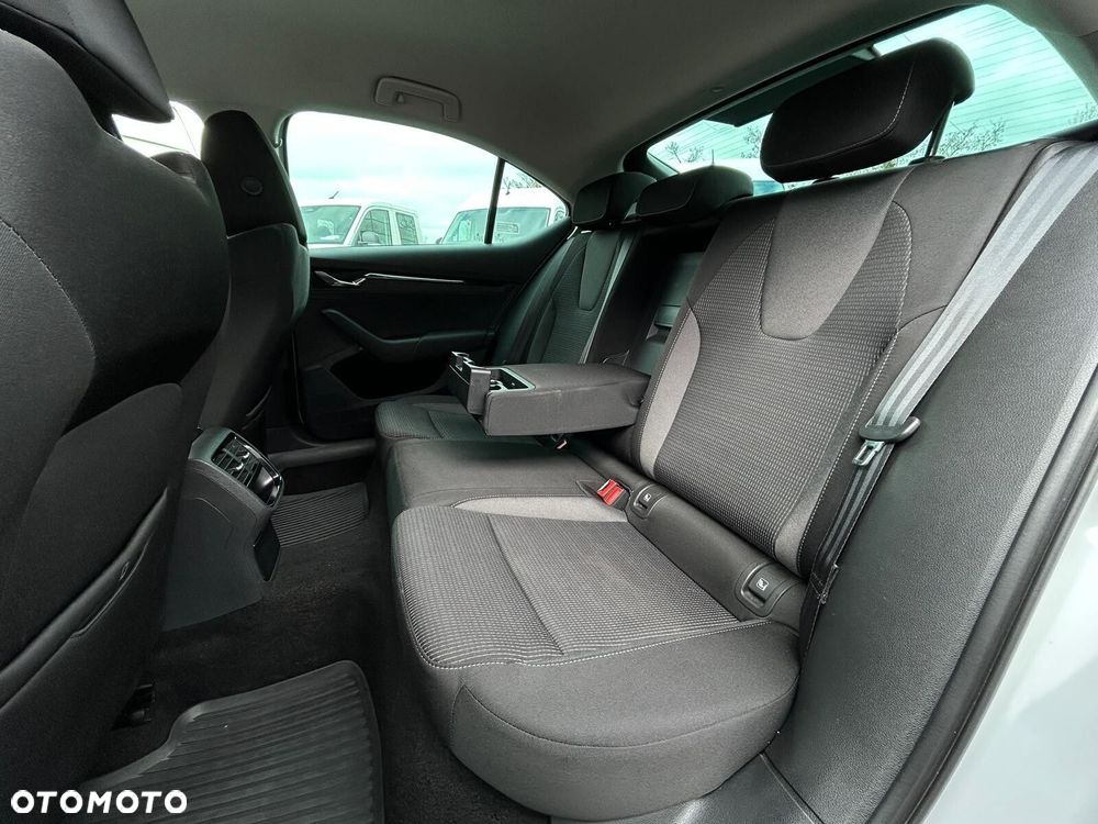 Skoda Octavia 1.5 TSI ACT Ambition - 20