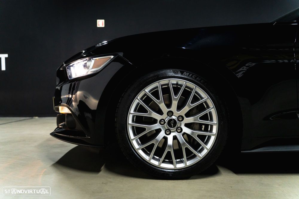 Ford Mustang 2.3i EcoBoost - 19