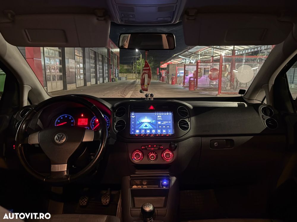 Volkswagen Golf Plus - 10