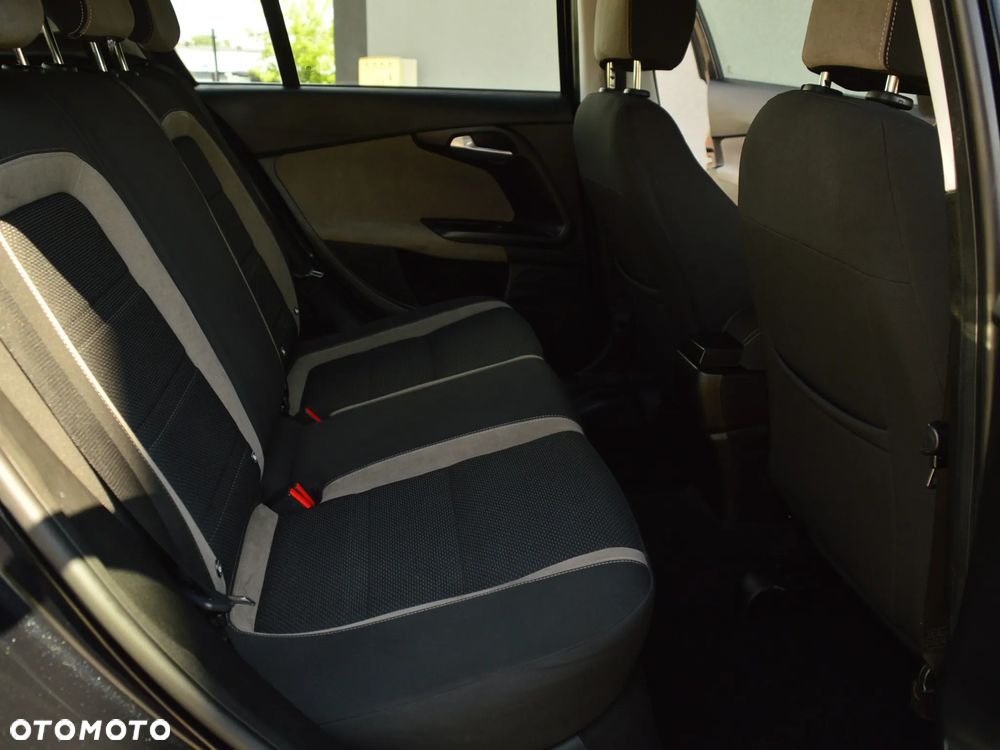 Fiat Tipo 1.4 T-Jet 16v S-Design - 34